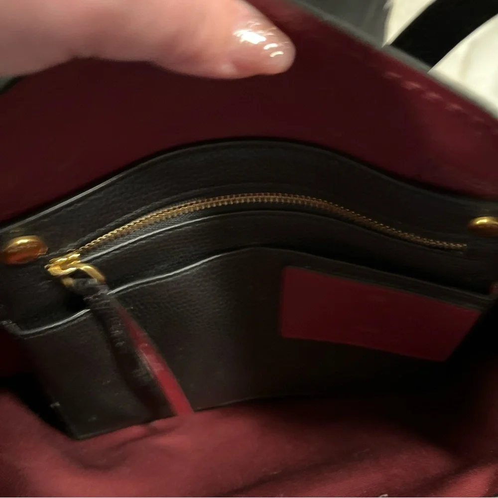 Marc Jacobs Black Leather Shoulder Bag - Picture 7 of 8